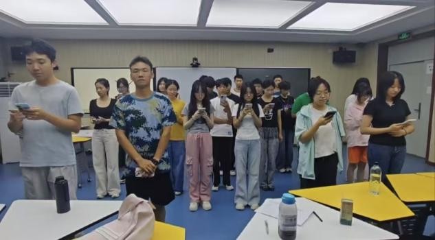 图片2.jpg 图片2.jpg